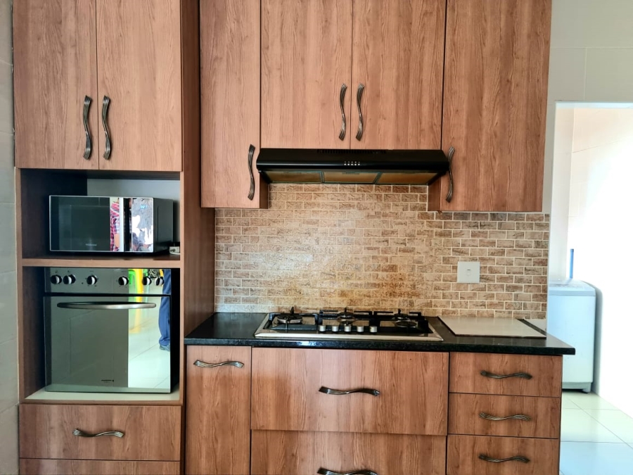 3 Bedroom Property for Sale in Tlhageng Northern Cape